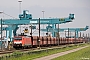 Siemens 20714 - DB Schenker "189 036-7"
31.05.2013 - Rotterdam, Waalhaven Zuid
Martin Weidig