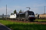 Siemens 21042 - DB Regio "182 570-2"
02.08.2014 - Leuna, Nord
Marcus Schrödter